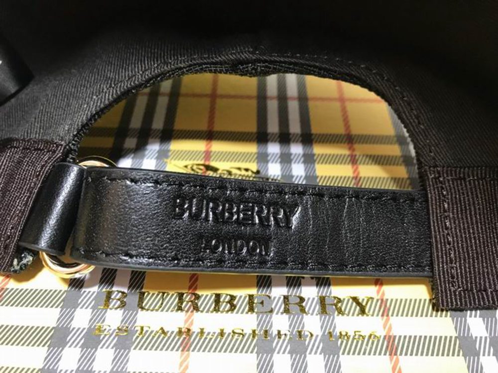 B**rry hat